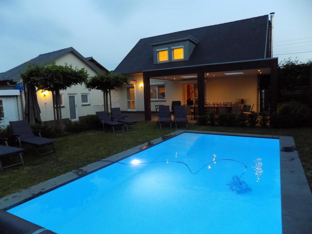 Villa Maas & Kempen Maaseik Exteriér fotografie