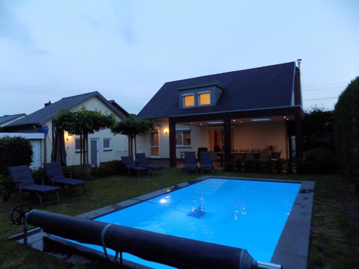 Villa Maas & Kempen Maaseik Exteriér fotografie